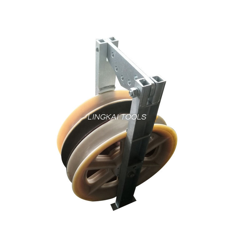Con lăn cáp truyền tải đường kính lớn 822mm Ròng rọc khối nylon có ba bánh
