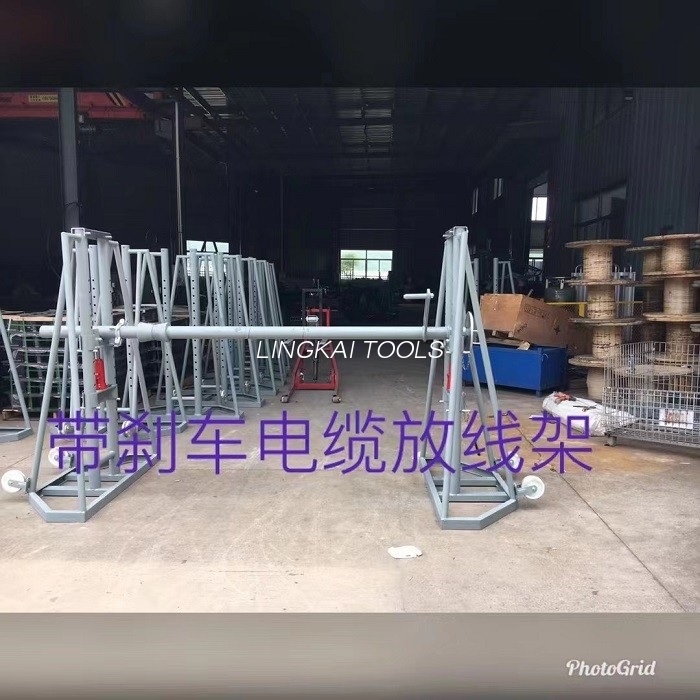 Tải nặng Loại thủy lực Dây cuộn đứng Jack Hỗ trợ trống cáp