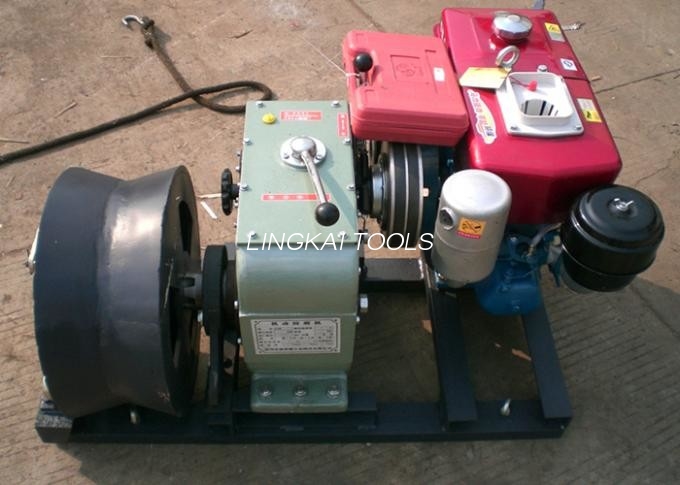 Máy kéo tời cáp đảo chiều với động cơ diesel làm mát bằng nước trong xây dựng đường dây