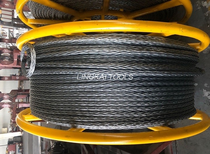 Dây thép chống xoắn 18mm cho hai dây dẫn đi kèm Dây trên cao